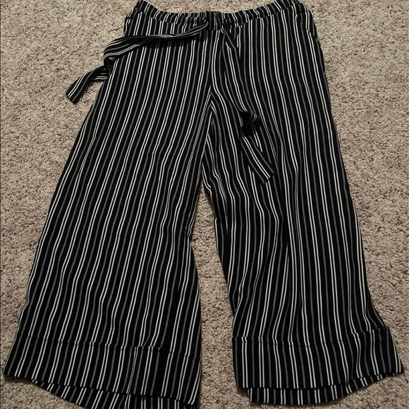 Flowy Navy Striped Pants - Picture 2 of 4